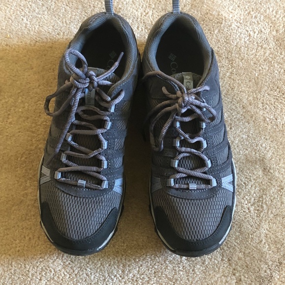 columbia brand shoes